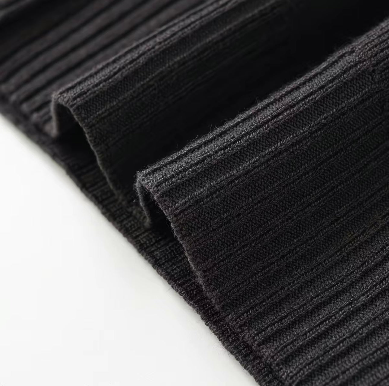 Cardigan Gris avec Col en Fausse Fourrure – Élégance Vintage