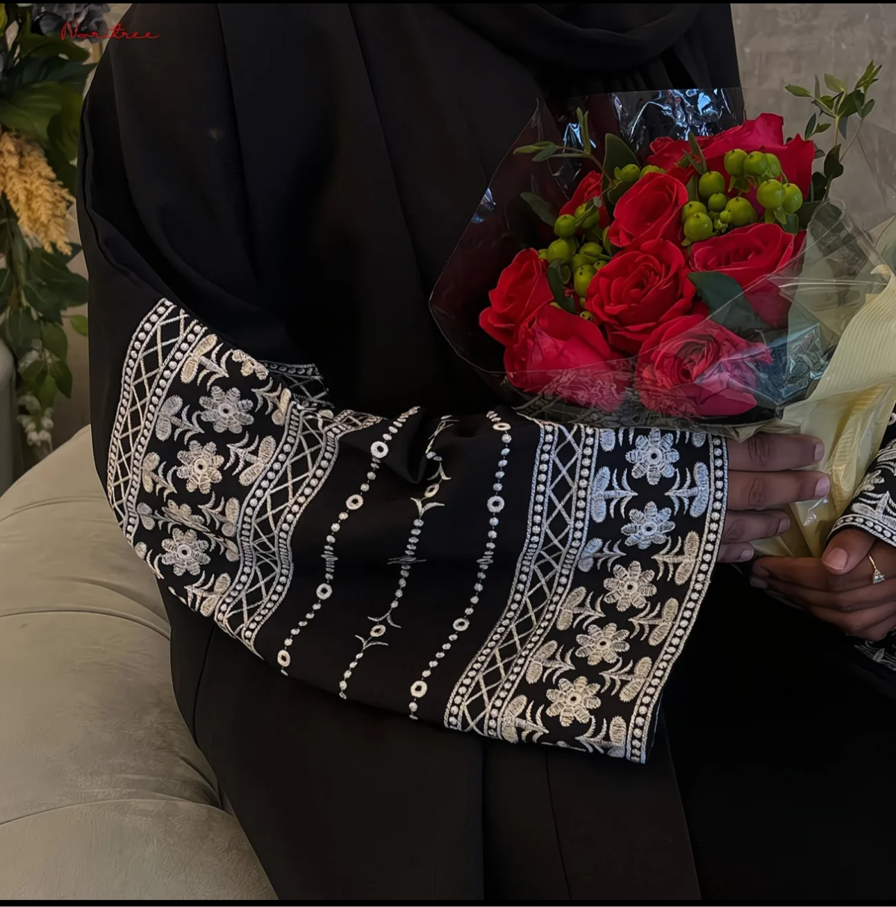 Abaya Amira — Élégance Bohème & Broderies Précieuses