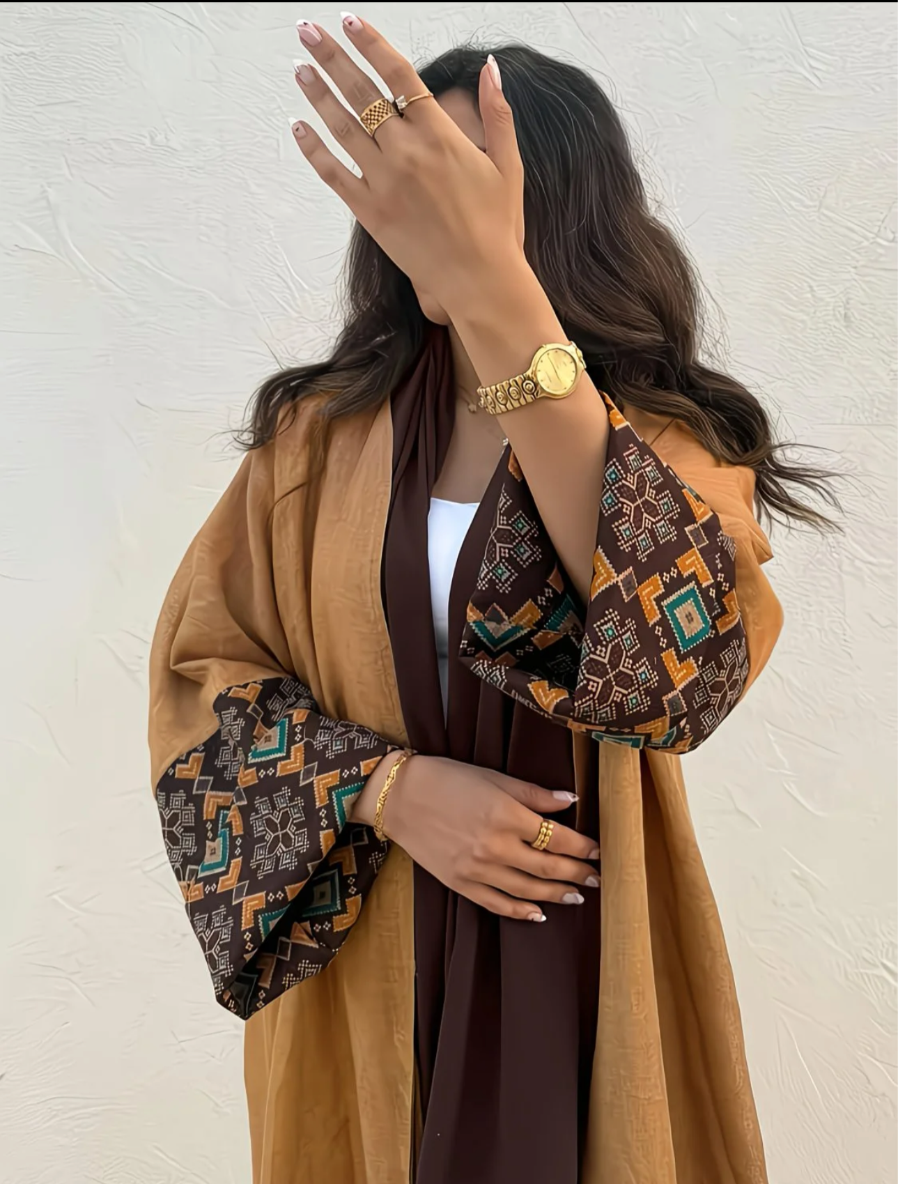 Abaya Sahara — Élégance Bohème et Détails Authentiques