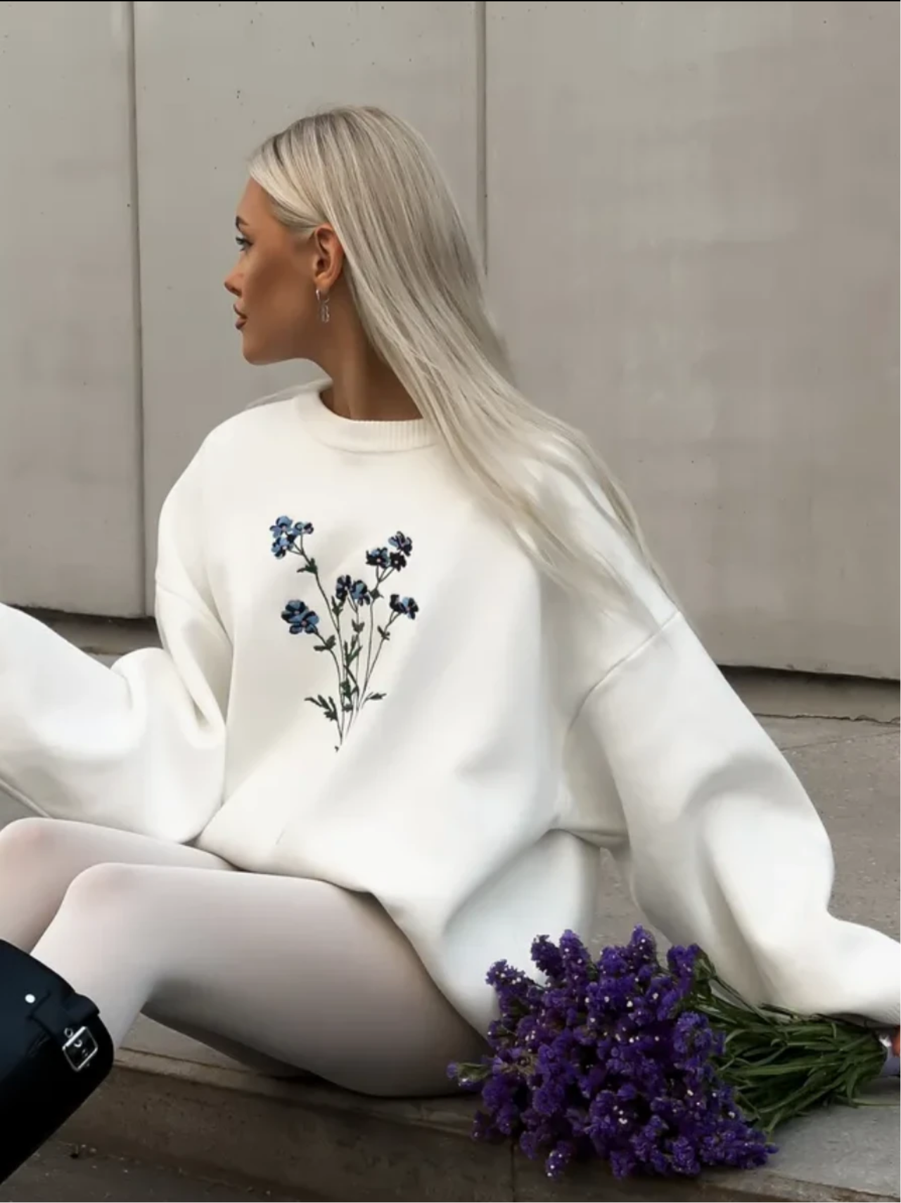 Sweat Oversize Blanc Floral – Style Minimaliste & Élégant