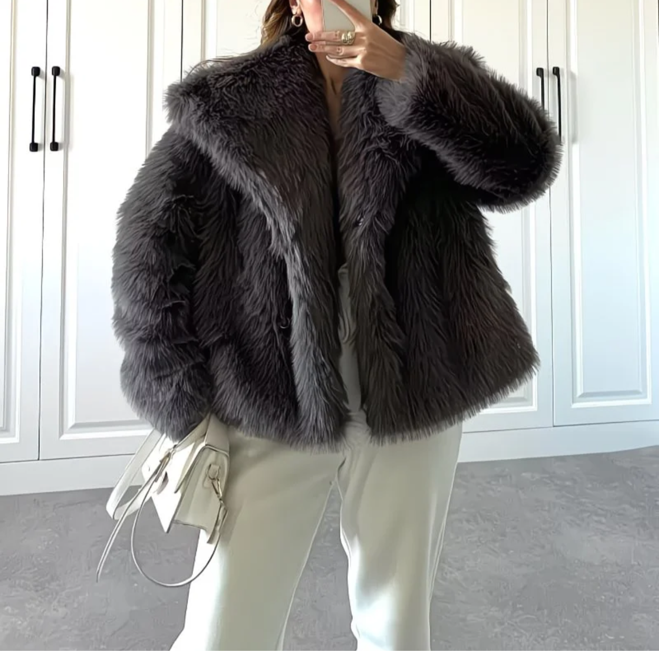 Manteau Velora Paris – Fourrure Élégance Hivernale
