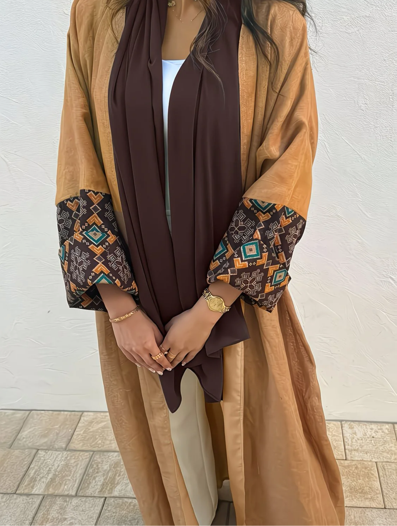 Abaya Sahara — Élégance Bohème et Détails Authentiques