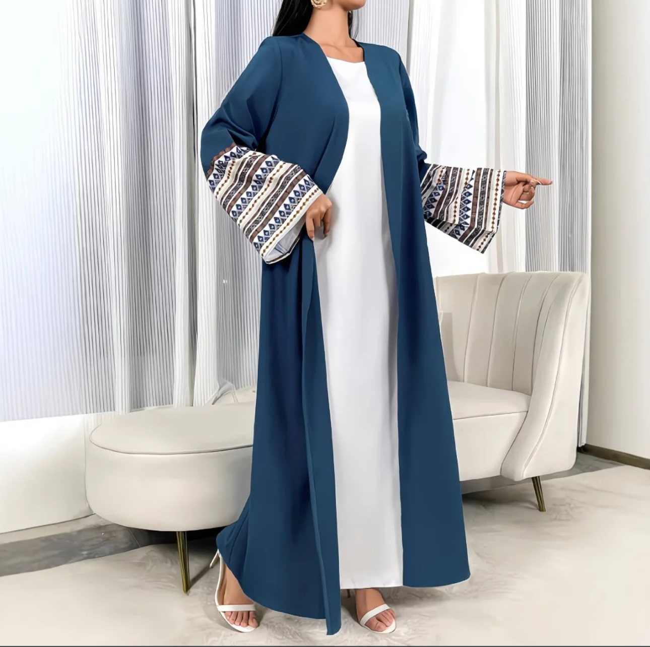 Abaya Samira — Élégance Majestueuse & Broderies Artisanales