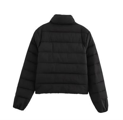 Doudoune Courte Noire Minimaliste – Confort & Style Urbain