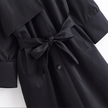 Trench long noir élégant avec ceinture – Style minimaliste et intemporel