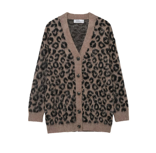 Cardigan oversize à motif léopard – Style cosy et tendance