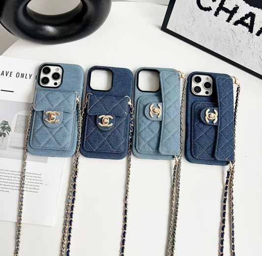 Coque de Téléphone en Denim Matelassé avec Pochette & Chaîne – Style Haute Couture