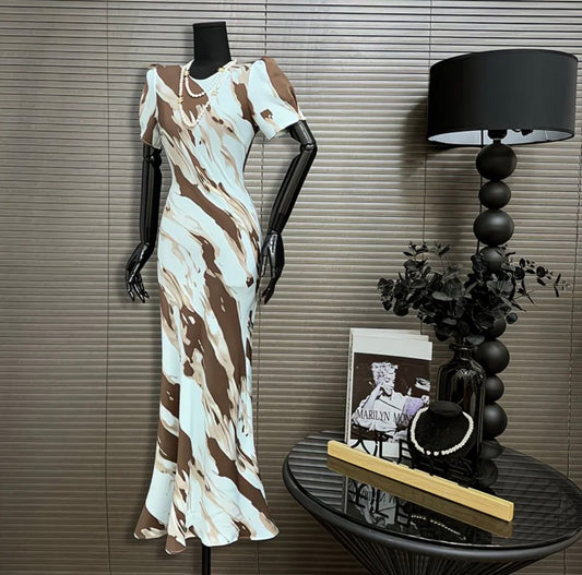 Robe Signature – Élégance Marbrée