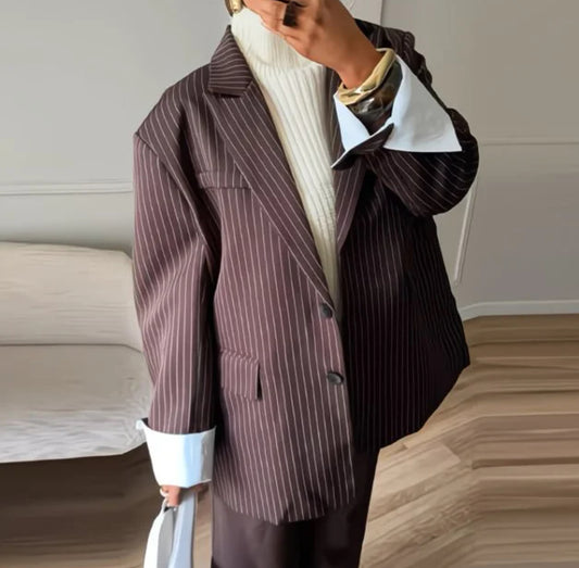 Blazer Tailoring à Rayures Fines – Coupe Structurée