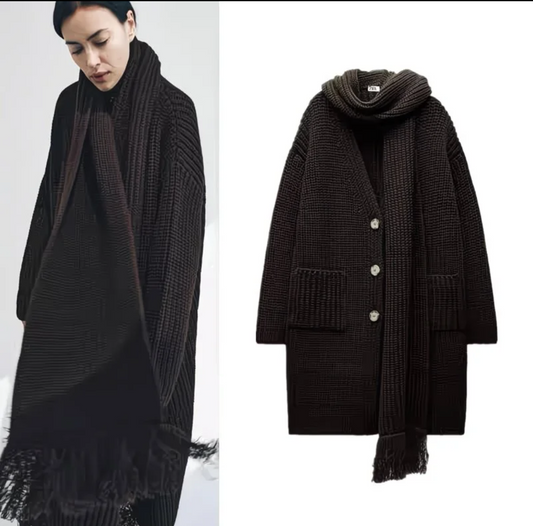 Cardigan long en maille épaisse avec écharpe intégrée