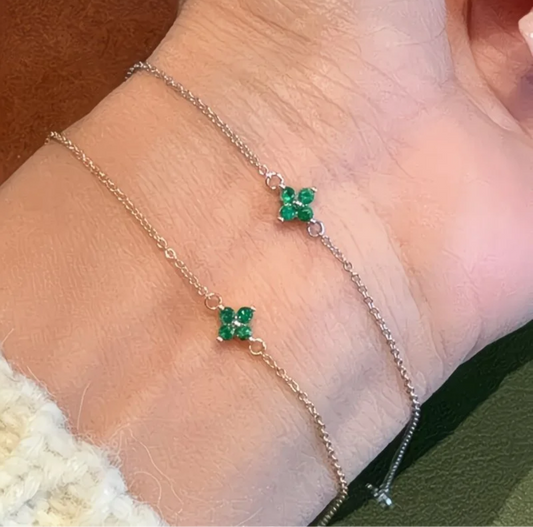 Bracelet “Trèfle Émeraude”