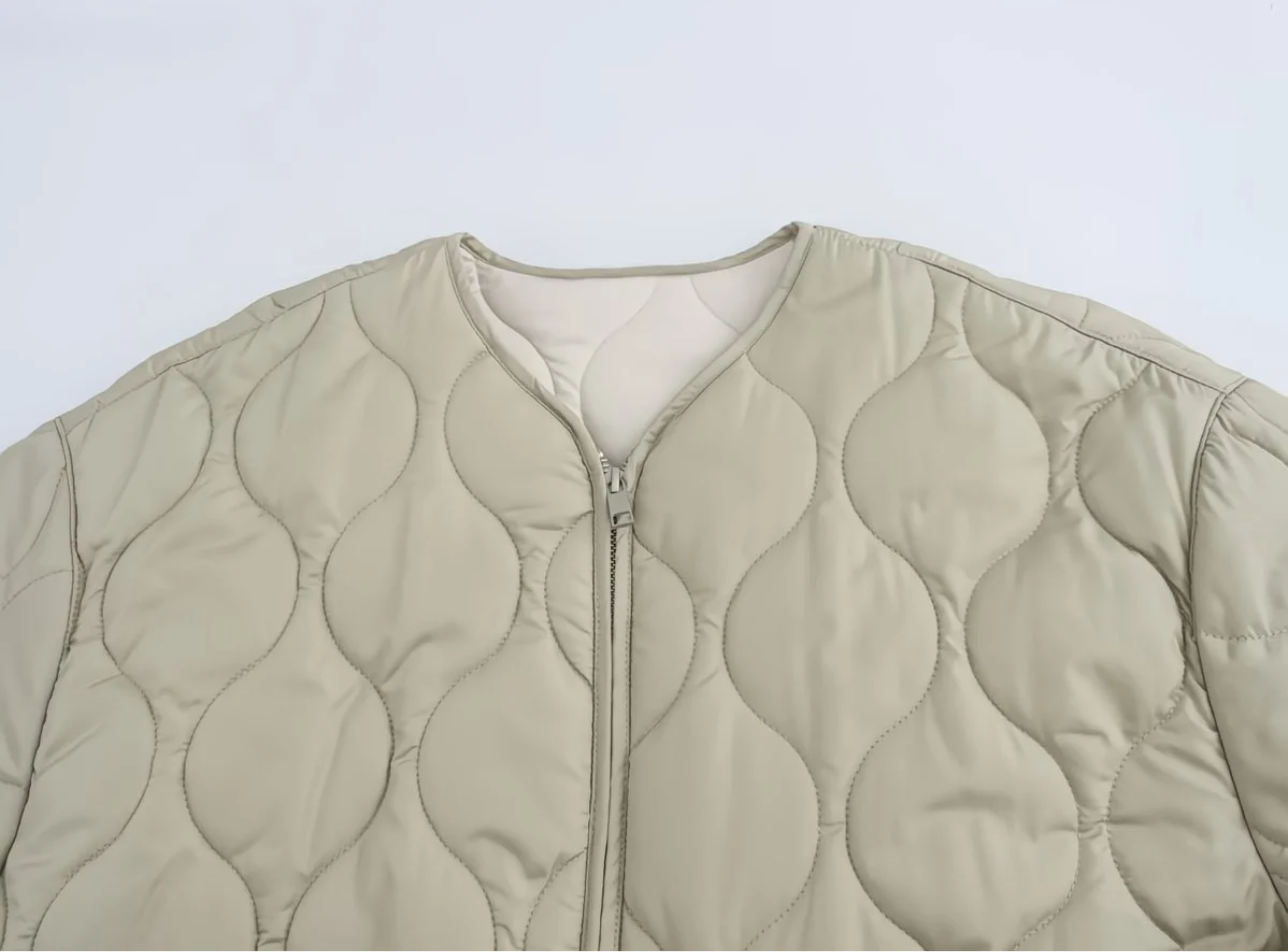 Veste Matelassée Oversize Minimaliste – Look Urbain & Confort Absolu