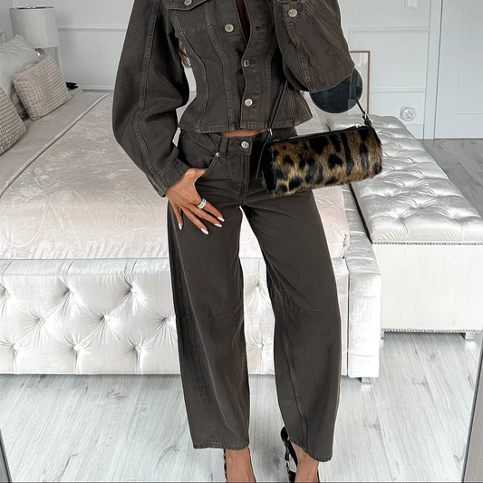 Ensemble Femme en Simili-Jean – Veste Boutonnée & Pantalon Slim