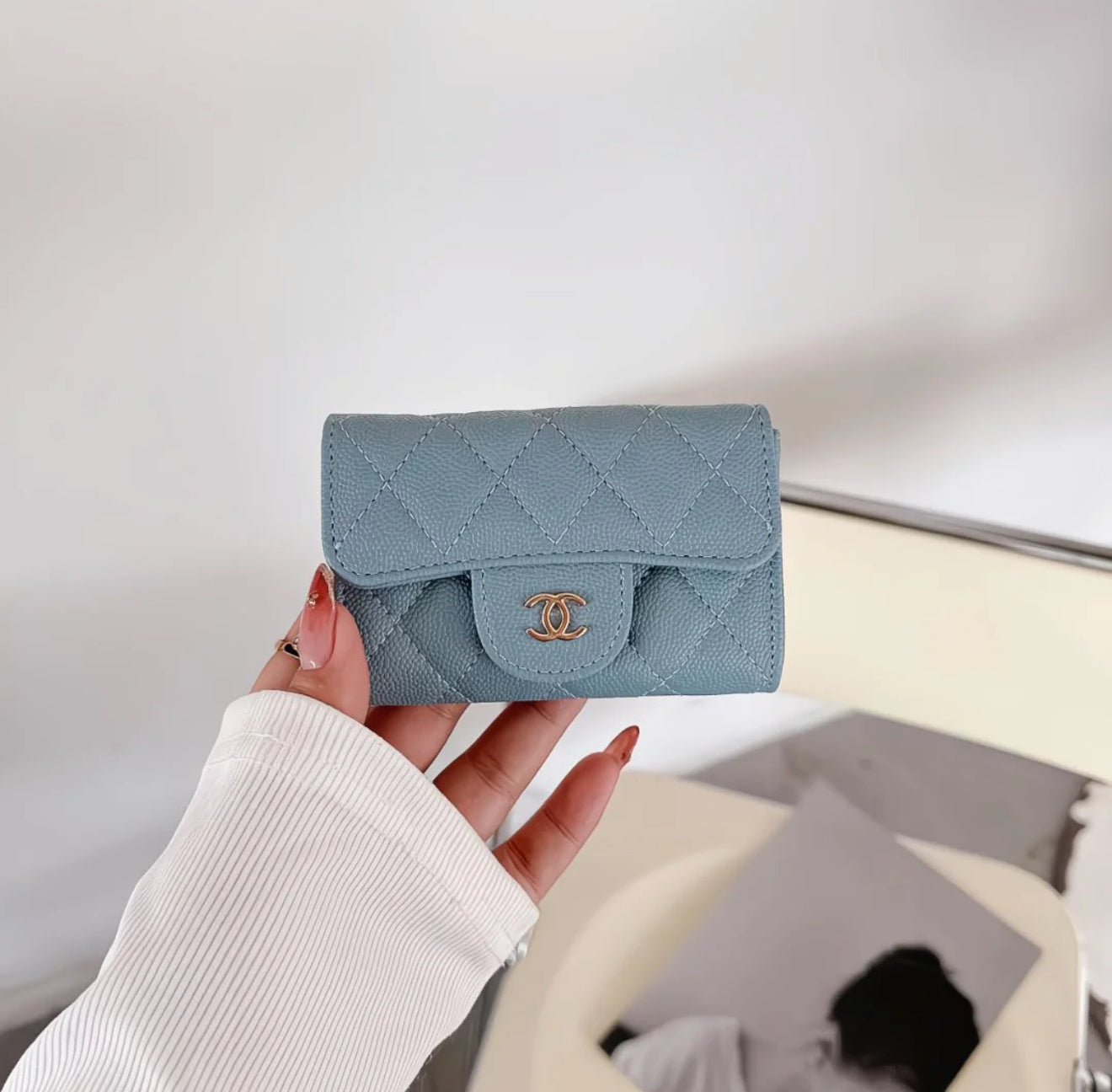 Mini Sac Matelassé Chaîne Dorée – Élégance Intemporelle